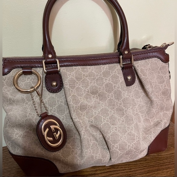 Gucci Sukey Monogram Medium - Picture 11 of 11